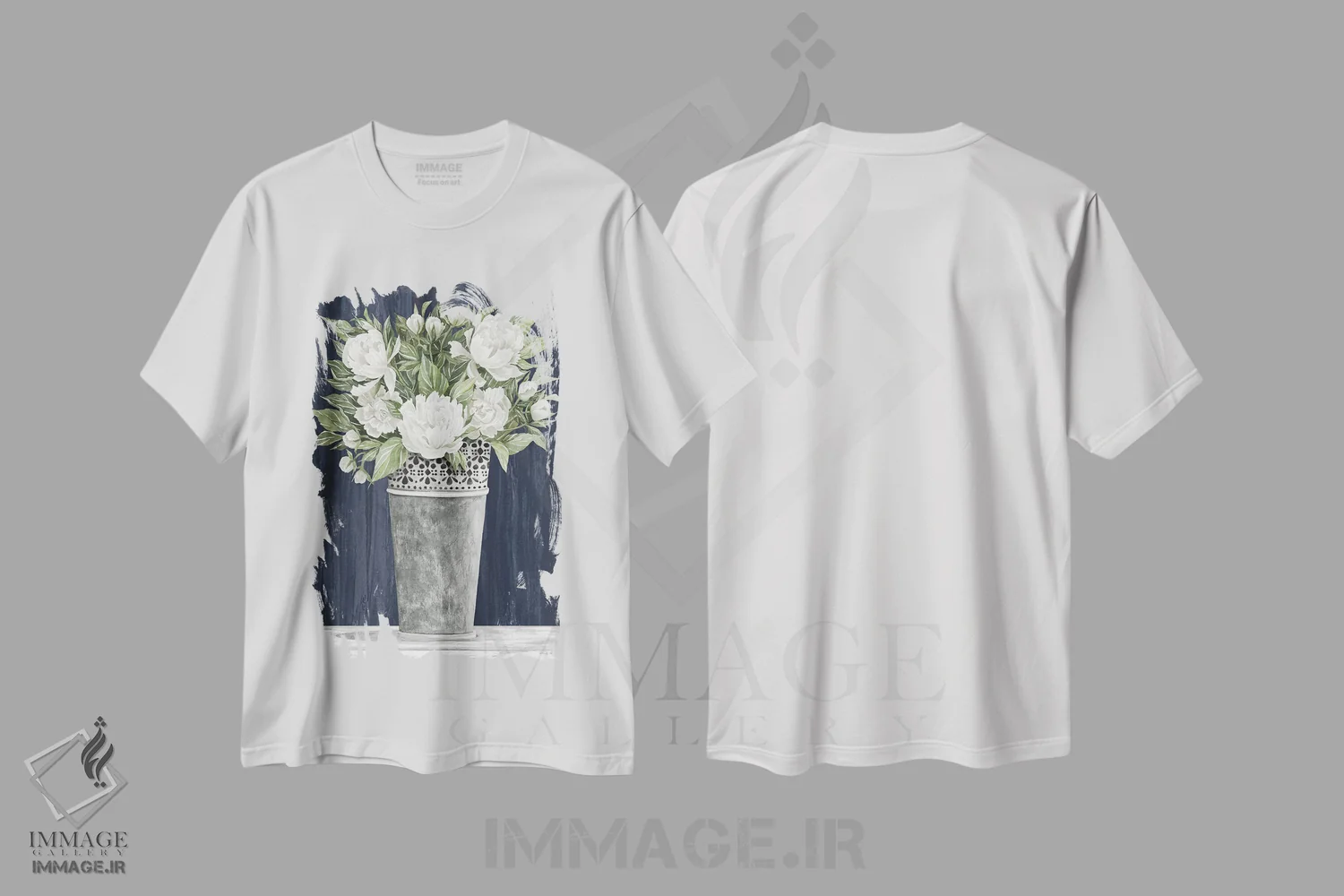 تیشرت سفید طرح دار قوطی سوراخ شده با گل های سفید، دکور معاصر اثر سیندی جیکوبز | فروشگاه ایماژ