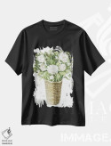تیشرت مشکی طرح دار سبد گل پئونی، دکور روستایی اثر سیندی جیکوبز | فروشگاه ایماژ