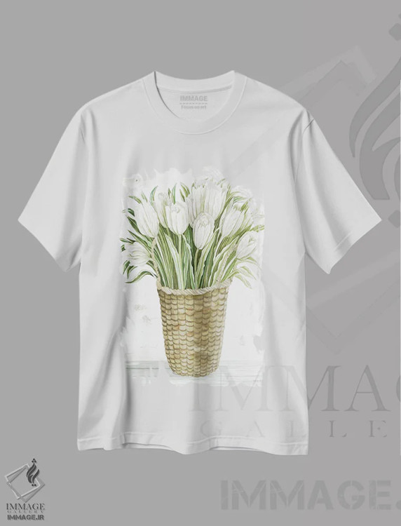 تیشرت سفید طرح دار سبد گل لاله، تزئینی اثر سیندی جیکوبز | immage.ir