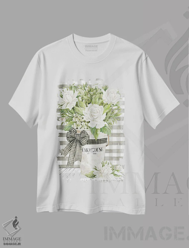 تیشرت سفید طرح دار رزهای خانه روستایی، دکور روستایی اثر سیندی جیکوبز | فروشگاه ایماژ