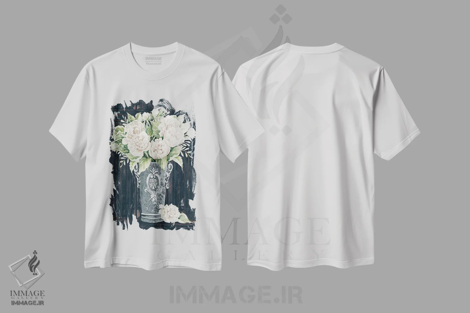 تیشرت سفید طرح دار پئونی های کامل، تزئینی اثر سیندی جیکوبز | immage.ir