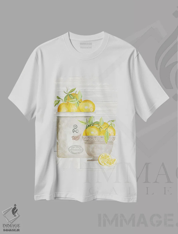 تیشرت سفید طرح دار گلدان و کاسه لیمو، دکور روستایی اثر سیندی جیکوبز | فروشگاه ایماژ