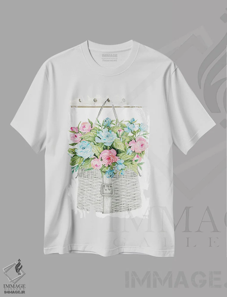تیشرت سفید طرح دار برجستگی گلی شمارهٔ یک، دکور روستایی اثر سیندی جیکوبز | immage.ir