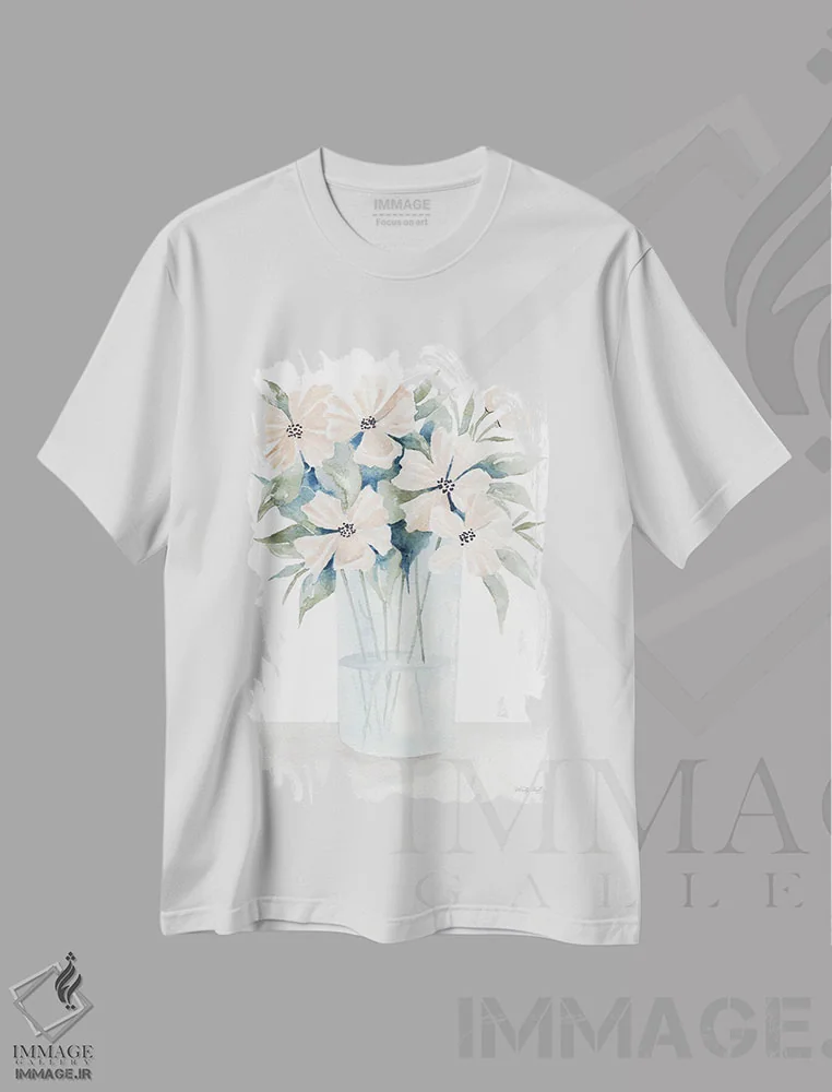 تیشرت سفید طرح دار ظرافت شیرینِ گل شمارهٔ یک، دکور بوهمی اثر سیندی جیکوبز | فروشگاه ایماژ