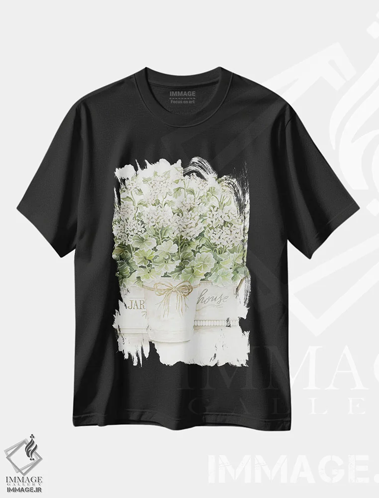 تیشرت مشکی طرح دار شمعدانی های سفید شمارهٔ یک، دکور معاصر اثر سیندی جیکوبز | فروشگاه ایماژ