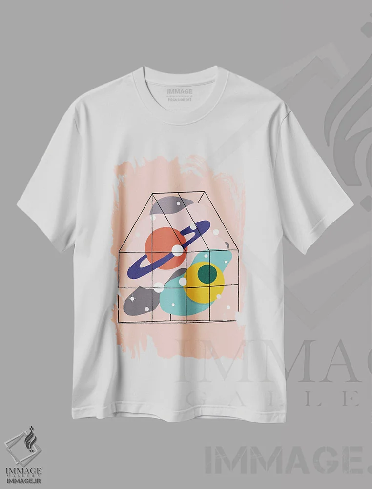 تیشرت سفید طرح دار گلخانه کهکشانی، تزئینی اثر کارمن جابیر | immage.ir