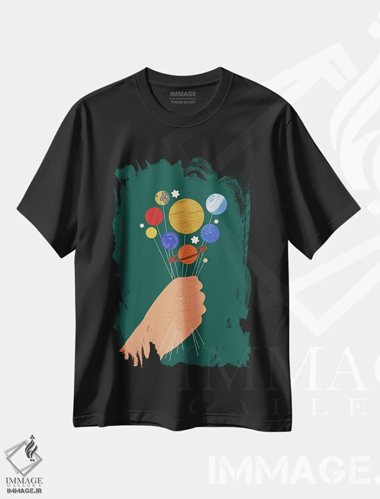 تیشرت مشکی طرح دار کهکشان را به تو می دهم، تزئینی اثر کارمن جابیر | immage.ir