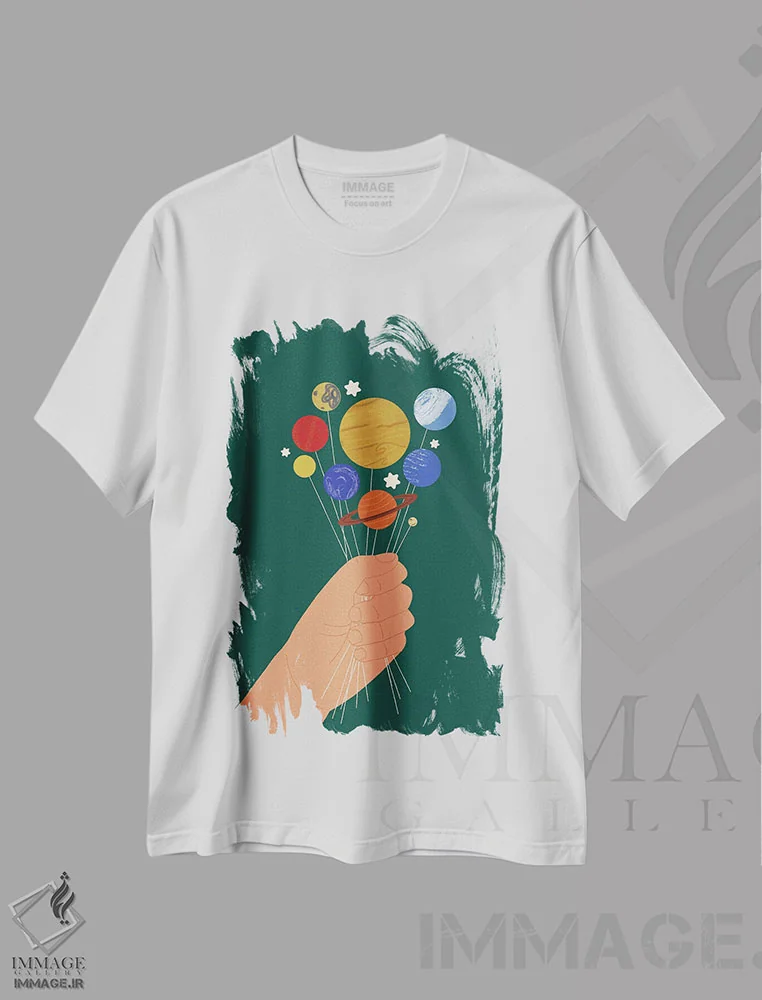 تیشرت سفید طرح دار کهکشان را به تو می دهم، تزئینی اثر کارمن جابیر | فروشگاه ایماژ