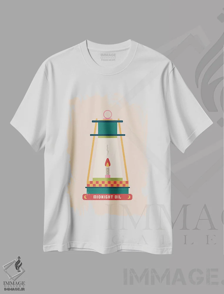 تیشرت سفید طرح دار نفت نیمه شب، تزئینی اثر کارمن جابیر | immage.ir
