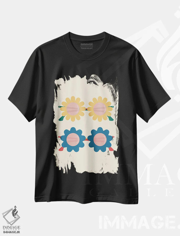 تیشرت مشکی طرح دار عینک خوش بینی، تزئینی اثر کارمن جابیر | immage.ir