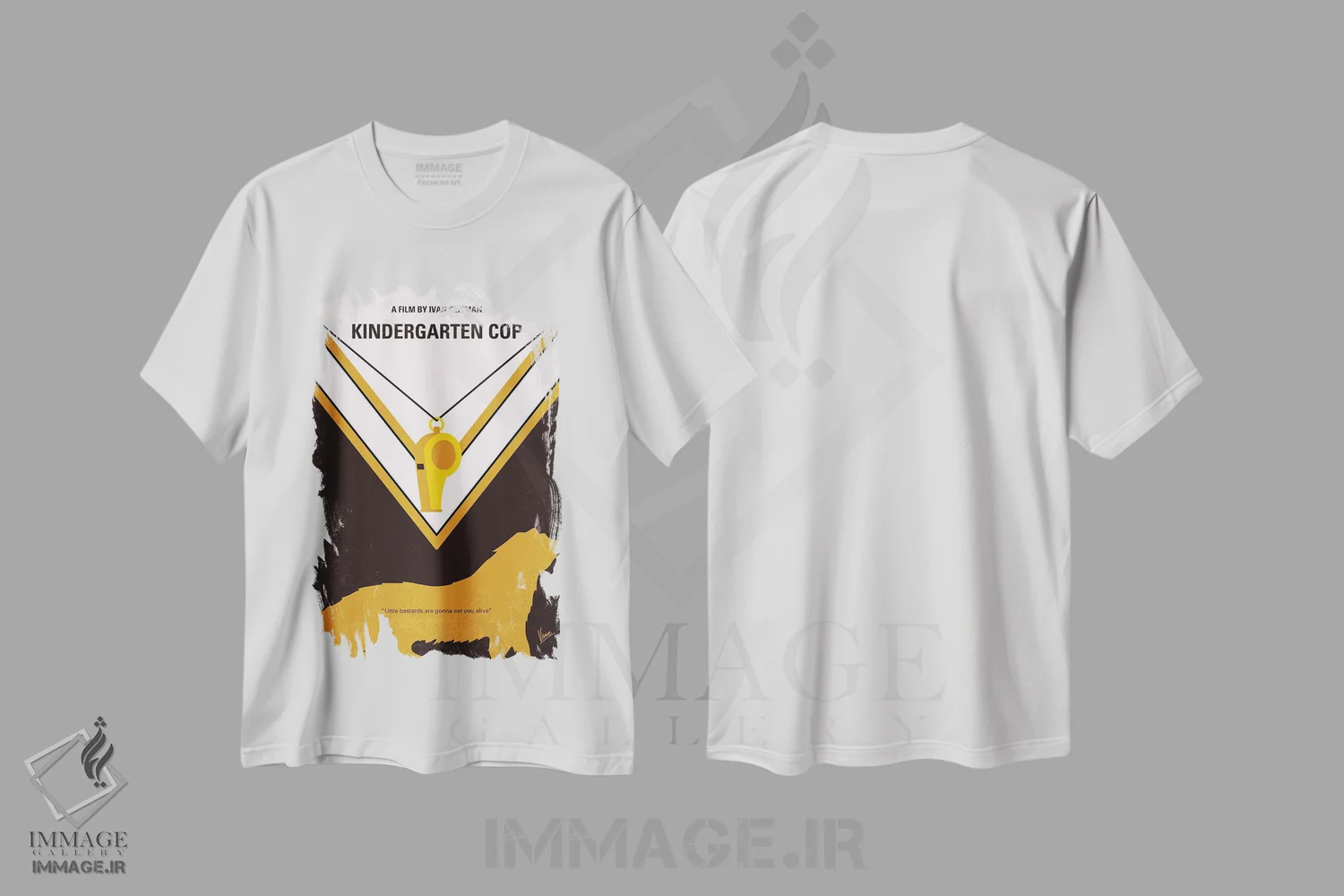 تیشرت سفید طرح دار پوستر پلیس مهدکودک، پوستر مینیمال فیلم های اکشن و ماجراجویی اثر چانکونگ | immage.ir