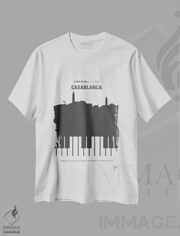 تیشرت سفید طرح دار پوستر مینیمال فیلم کازابلانکا، هنر دیجیتال سیاه و سفید اثر چانکونگ | immage.ir