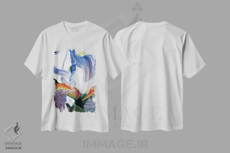 تیشرت سفید طرح دار زنبق آبی، هنر فاخر معاصر اثر کلویی هدن | فروشگاه ایماژ
