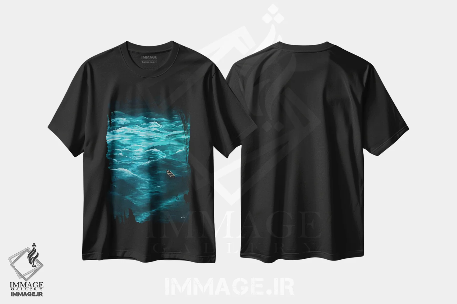 تیشرت مشکی طرح دار سرگردان، دکور معاصر اثر کریستوفر لیتر | immage.ir