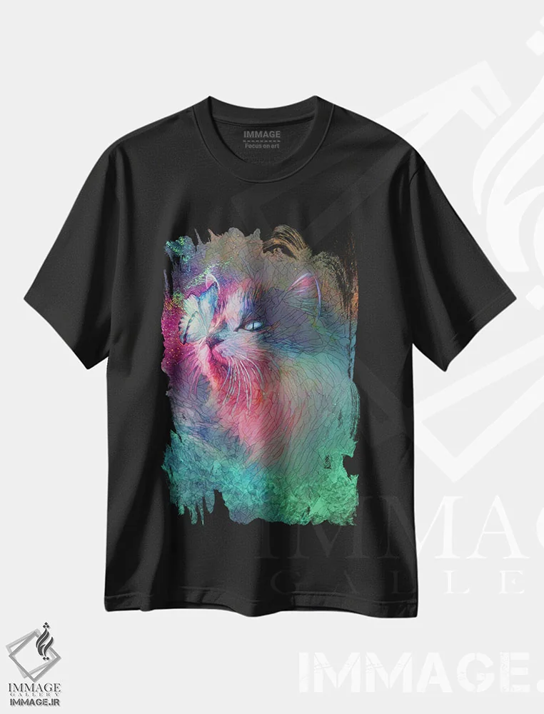 تیشرت مشکی طرح دار بوسه های پروانه ای، هنر دیجیتال اثر کلودیا مک کینی | immage.ir