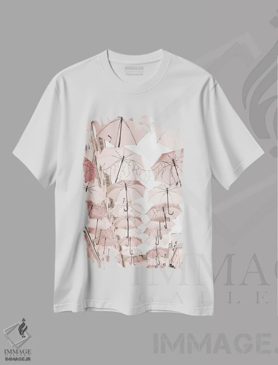 تیشرت سفید طرح دار پاریس در صورتی کمرنگ، چترها، مدیوم اثر کارولین مینت | immage.ir