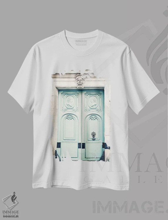 تیشرت سفید طرح دار در پاریس، عاشقان، تزئینی اثر کارولین مینت | immage.ir