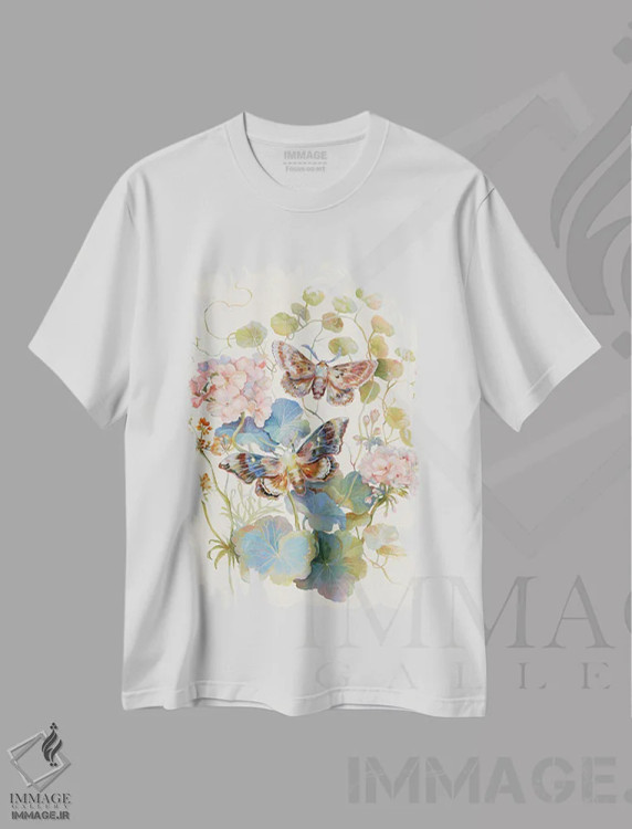 تیشرت سفید طرح دار شب پره گل دار شمعدانی، تزئینی اثر کلارا مک آلیستر | immage.ir