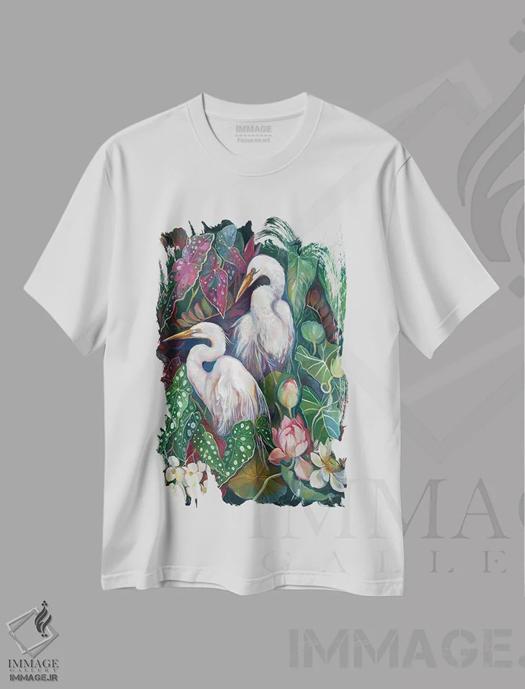 تیشرت سفید طرح دار آگرت و بگونیاها، تزئینی اثر کلارا مک آلیستر | immage.ir