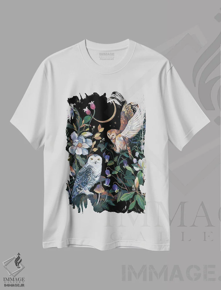 تیشرت سفید طرح دار مگنولیا و جغدها، تزئینی اثر کلارا مک آلیستر | فروشگاه ایماژ