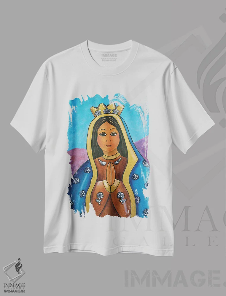 تیشرت سفید طرح دار گوادالوپه معجزه، هنر فاخر معاصر اثر کندی مایر | immage.ir
