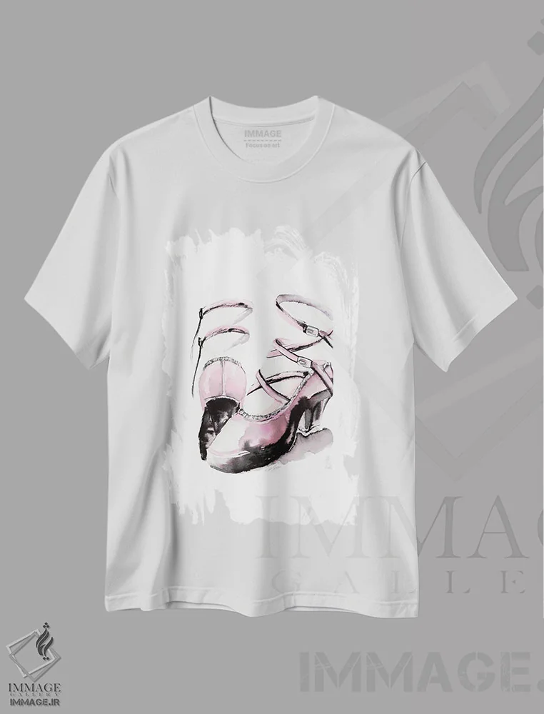 تیشرت سفید طرح دار کفش بندی پلتفرم، مدیوم اثر استلا چانگ | immage.ir
