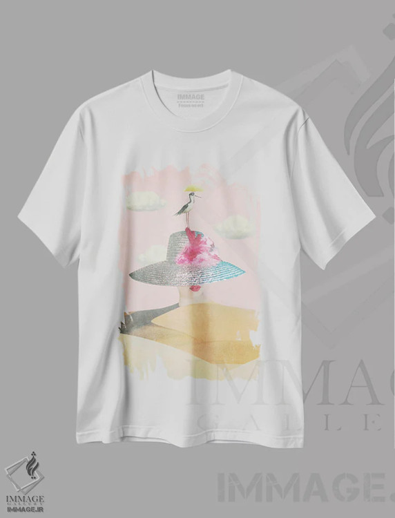 تیشرت سفید طرح دار بانوی صورتی، دکور معاصر اثر کارولین کسلسی | immage.ir