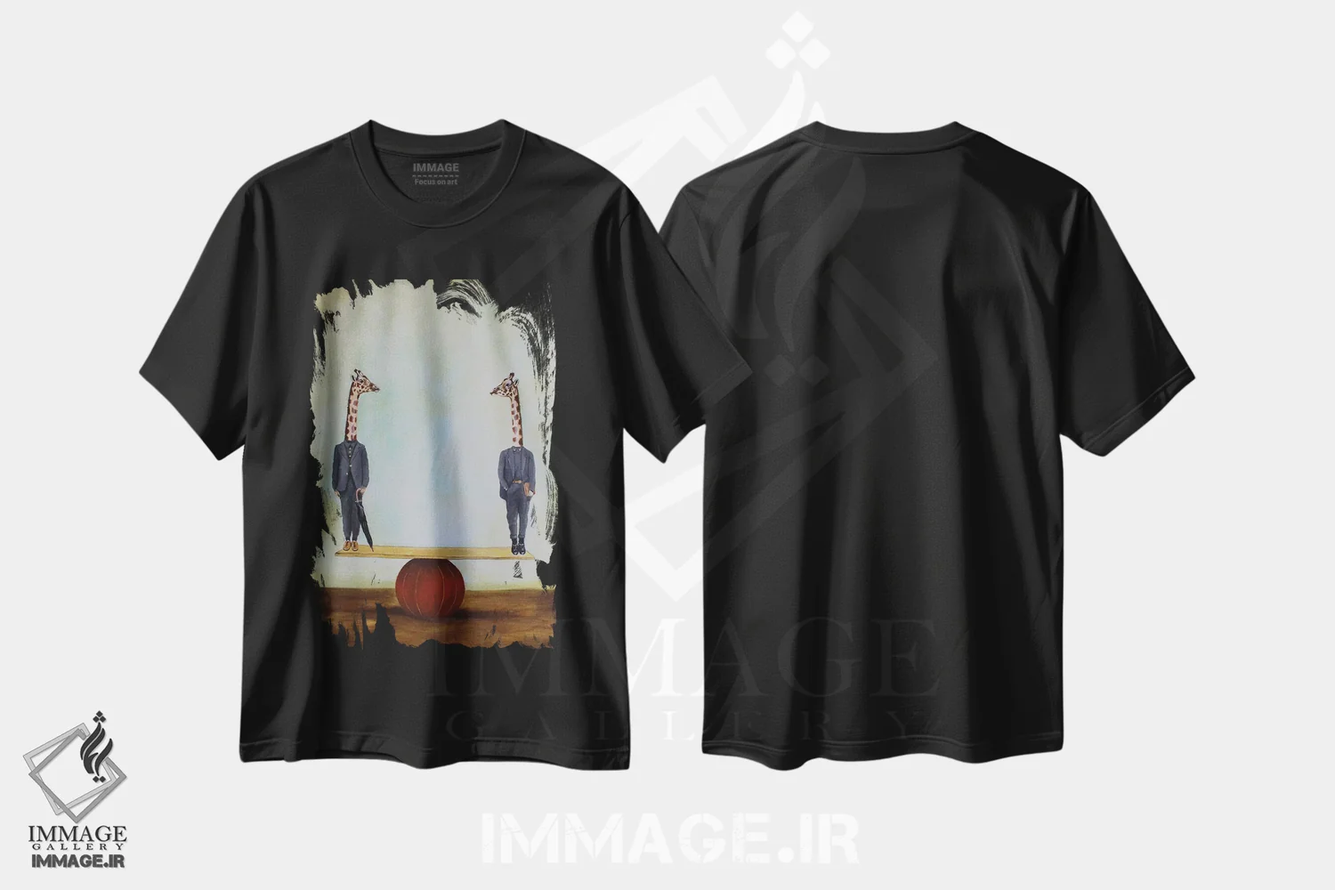 تیشرت مشکی طرح دار زرافه ها در تعادل، تزئینی اثر کوکو د پاریس | فروشگاه ایماژ