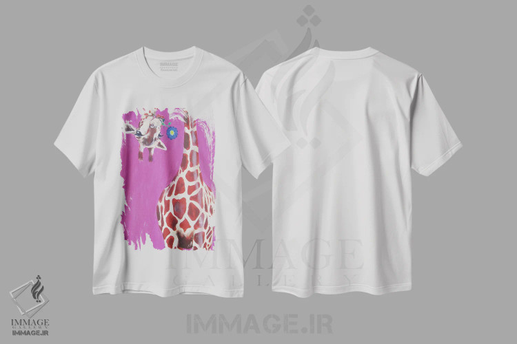 تیشرت سفید طرح دار زرافه با گل آبی اثر کوکو د پاریس | immage.ir