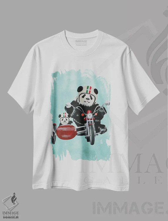 تیشرت سفید طرح دار پانداها روی موتورسیکلت، تزئینی اثر کوکو د پاریس | فروشگاه ایماژ