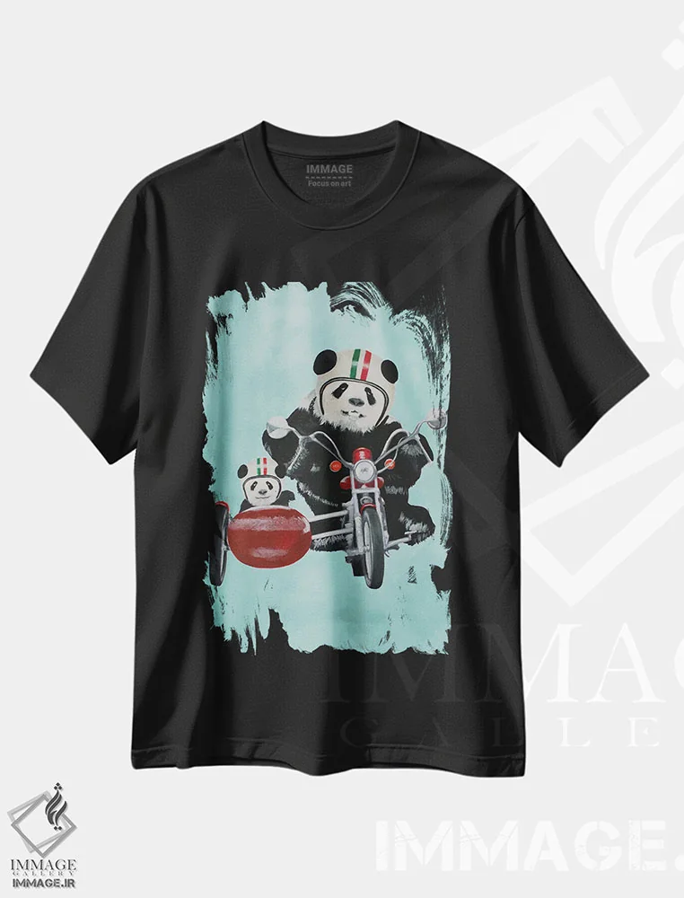 تیشرت مشکی طرح دار پانداها روی موتورسیکلت، تزئینی اثر کوکو د پاریس | immage.ir