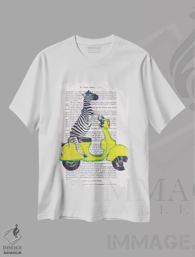 تیشرت سفید طرح دار گورخر سوار بر وسپای زرد، تزئینی اثر کوکو د پاریس | فروشگاه ایماژ