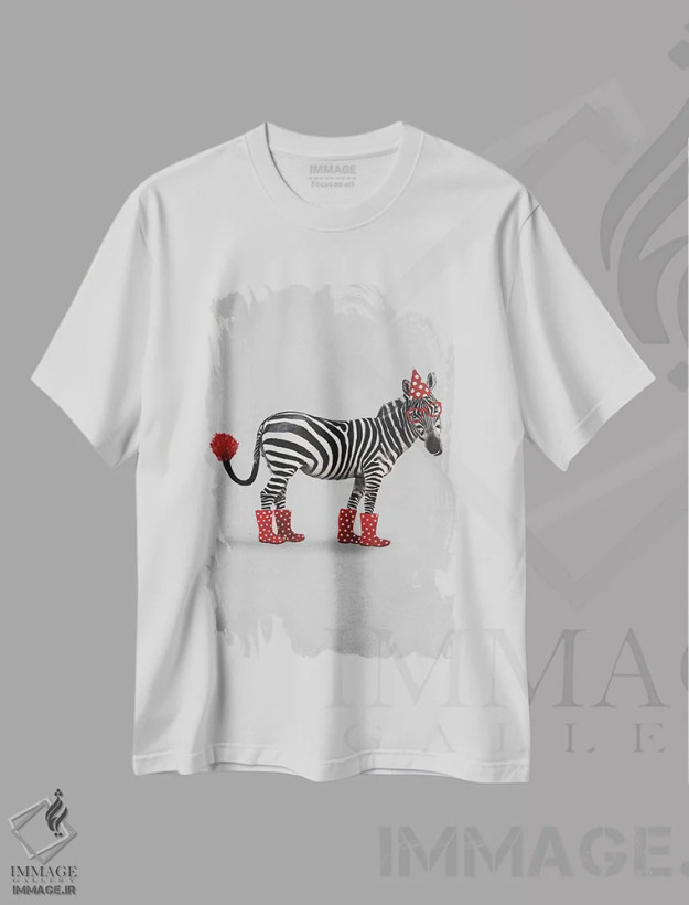 تیشرت سفید طرح دار مهمانی گورخرها، مدیوم اثر کوکو د پاریس | فروشگاه ایماژ