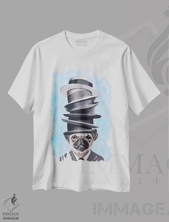 تیشرت سفید طرح دار پاگ با چند کلاه روی هم، تزئینی اثر کوکو د پاریس | فروشگاه ایماژ