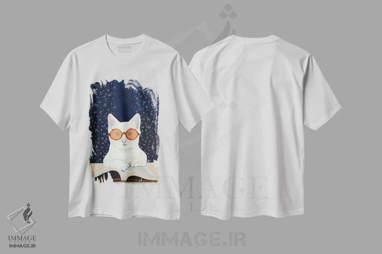 تیشرت سفید طرح دار گربه در حال کتاب خواندن، تزئینی اثر کوکو د پاریس | فروشگاه ایماژ