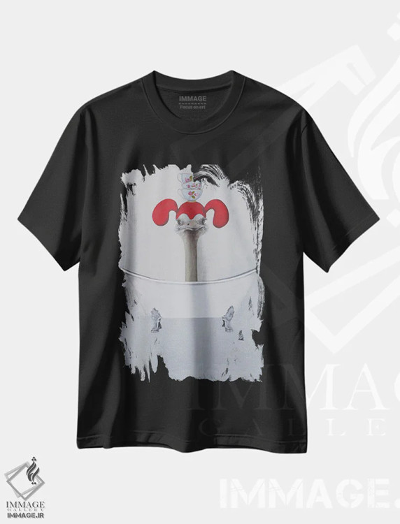 تیشرت مشکی طرح دار شترمرغ در وان حمام، دکور معاصر اثر کوکو د پاریس | immage.ir