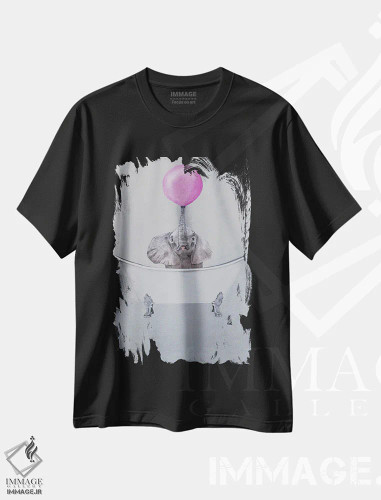 تیشرت مشکی طرح دار فیل با آدامس بادکنکی در وان حمام، دکور معاصر اثر کوکو د پاریس | فروشگاه ایماژ