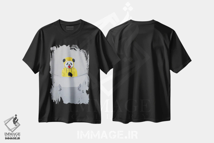 تیشرت مشکی طرح دار پاندا با آبنبات چوبی در وان حمام، دکور معاصر اثر کوکو د پاریس | immage.ir