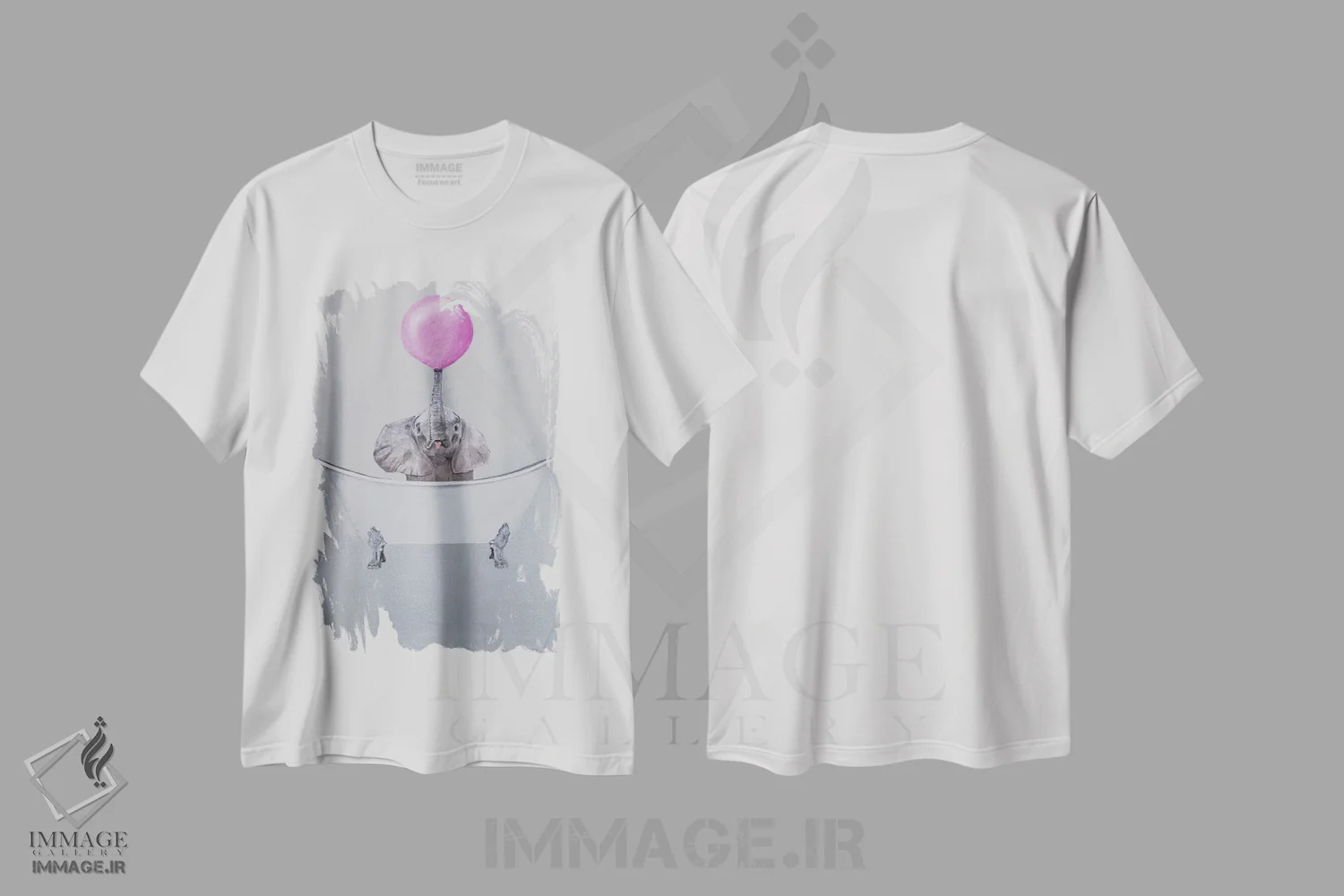 تیشرت سفید طرح دار فیل با آدامس بادکنکی در وان حمام، دکور معاصر اثر کوکو د پاریس | immage.ir
