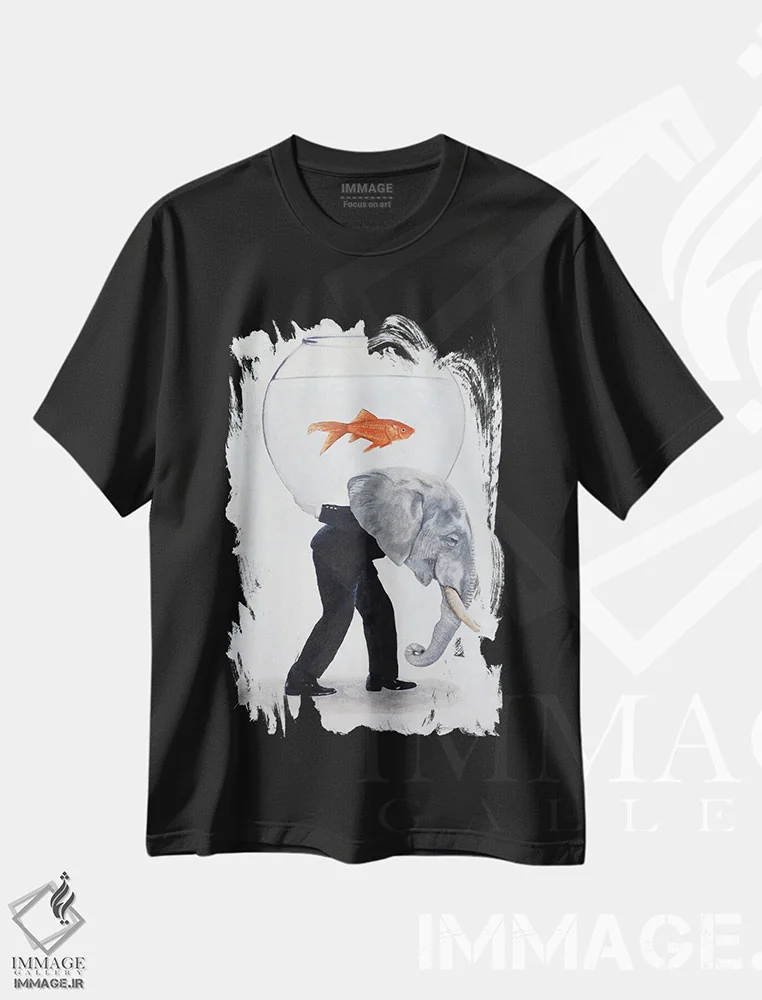 تیشرت مشکی طرح دار فیل حمل کنندهٔ تنگ ماهی، مدیوم اثر کوکو د پاریس | immage.ir