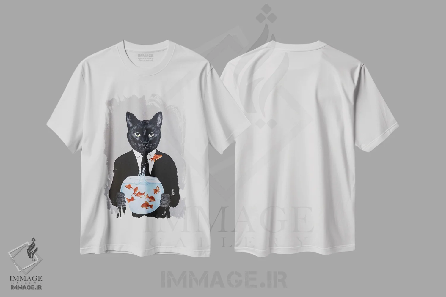 تیشرت سفید طرح دار گربه سیاه با تنگ ماهی، مدیوم اثر کوکو د پاریس | immage.ir