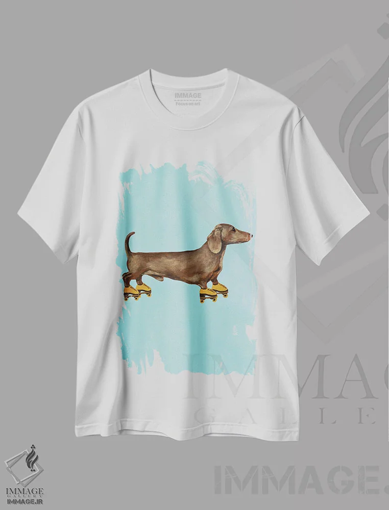 تیشرت سفید طرح دار داشوند با کفش اسکیت، تزئینی اثر کوکو د پاریس | immage.ir