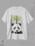 تیشرت سفید طرح دار پاندا با یک درخت، مدیوم اثر کوکو د پاریس | immage.ir