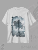 تیشرت سفید طرح دار درخت یخ زده، عکاسی هنری فاخر اثر چاد پاول | immage.ir