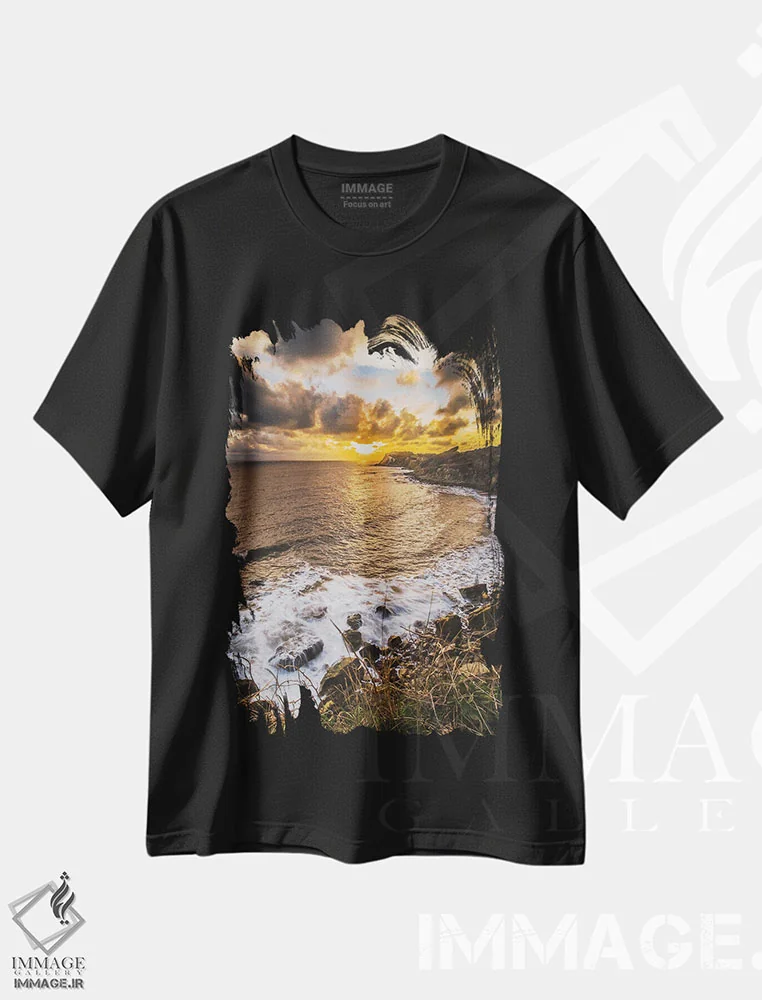 تیشرت مشکی طرح دار غروب در خلیج مانت، عکاسی هنری فاخر اثر چاد پاول | فروشگاه ایماژ