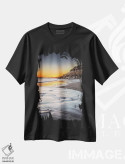 تیشرت مشکی طرح دار غروب خلیج ونتنور، عکاسی هنری فاخر اثر چاد پاول | immage.ir
