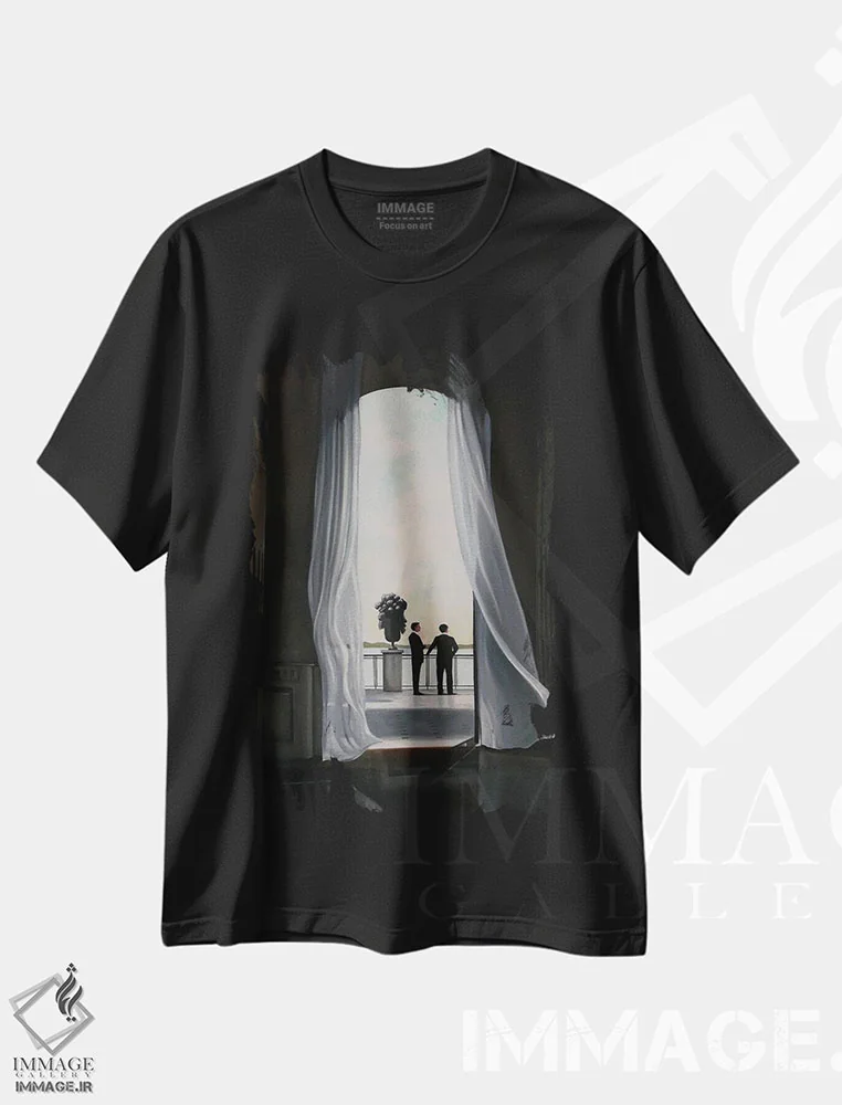 تیشرت مشکی طرح دار باد گرم، دکور معاصر اثر شارلوت پی. | فروشگاه ایماژ