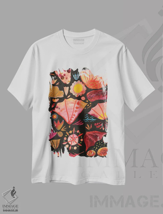 تیشرت سفید طرح دار خدای چیزهای کوچک اثر کورینا کاپری | فروشگاه ایماژ