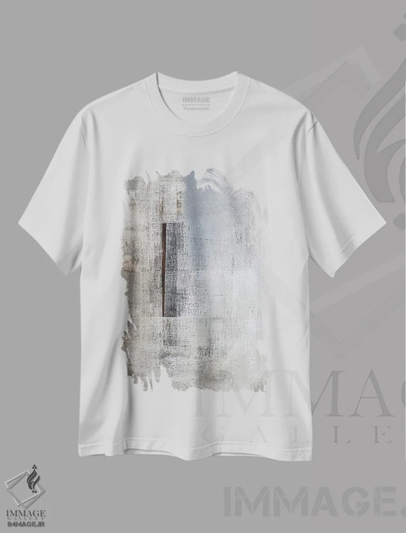 تیشرت سفید طرح دار "کاملاً تنها" اثر کارول لین تایس | فروشگاه ایماژ