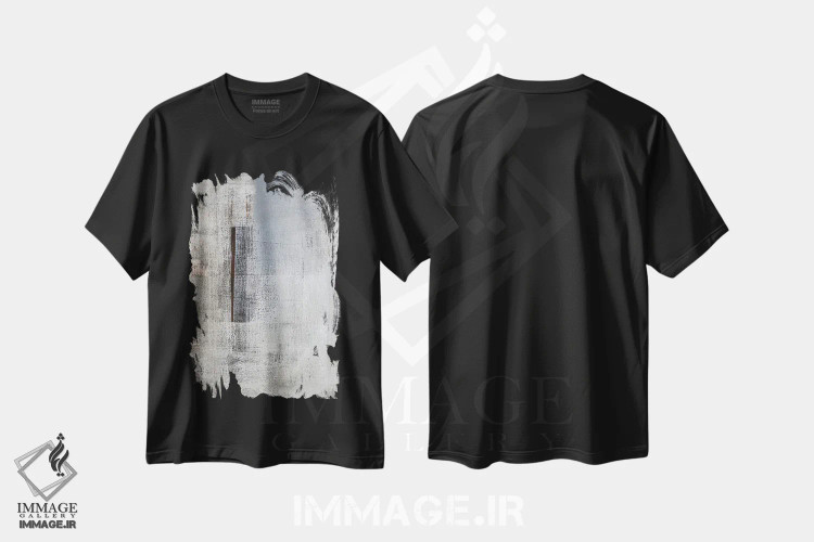تیشرت مشکی طرح دار "کاملاً تنها" اثر کارول لین تایس | immage.ir